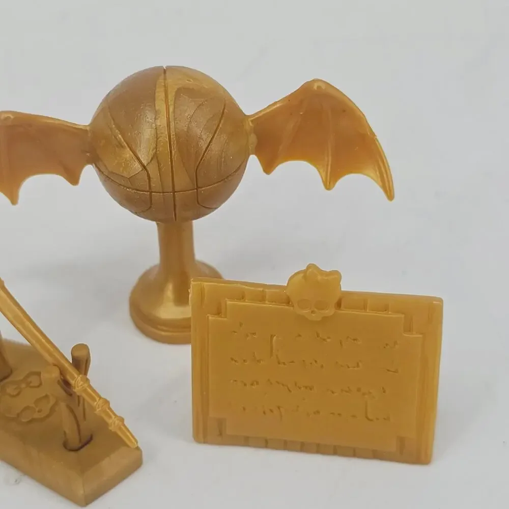 Lot of 4 Monster High High School playset Goldtone Accesories casketball trophy